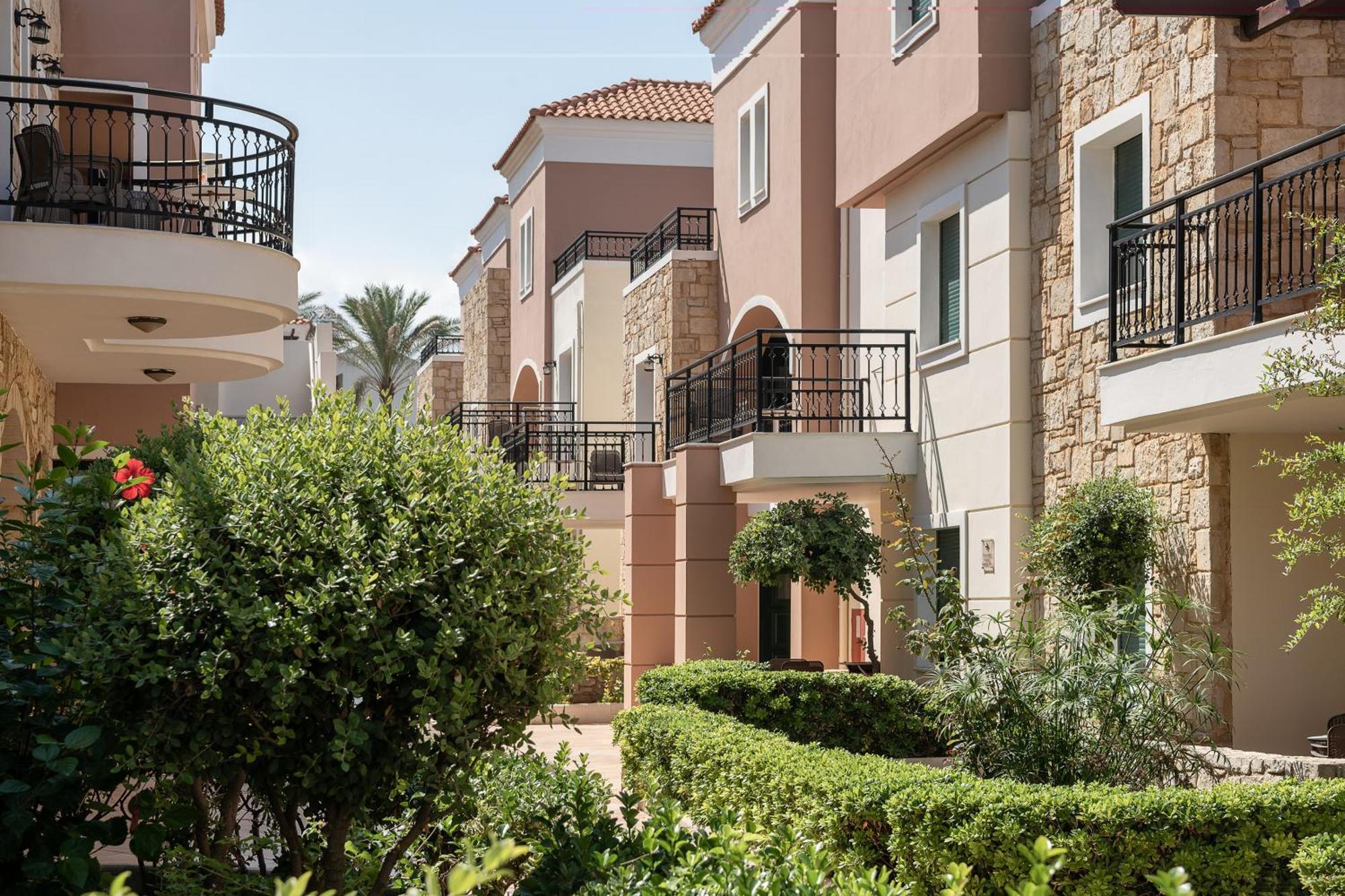 Caldera Bay Hotel Platanés Exterior photo
